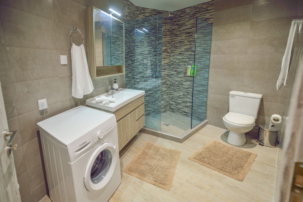 Photo of Bathroom in Limeniskos