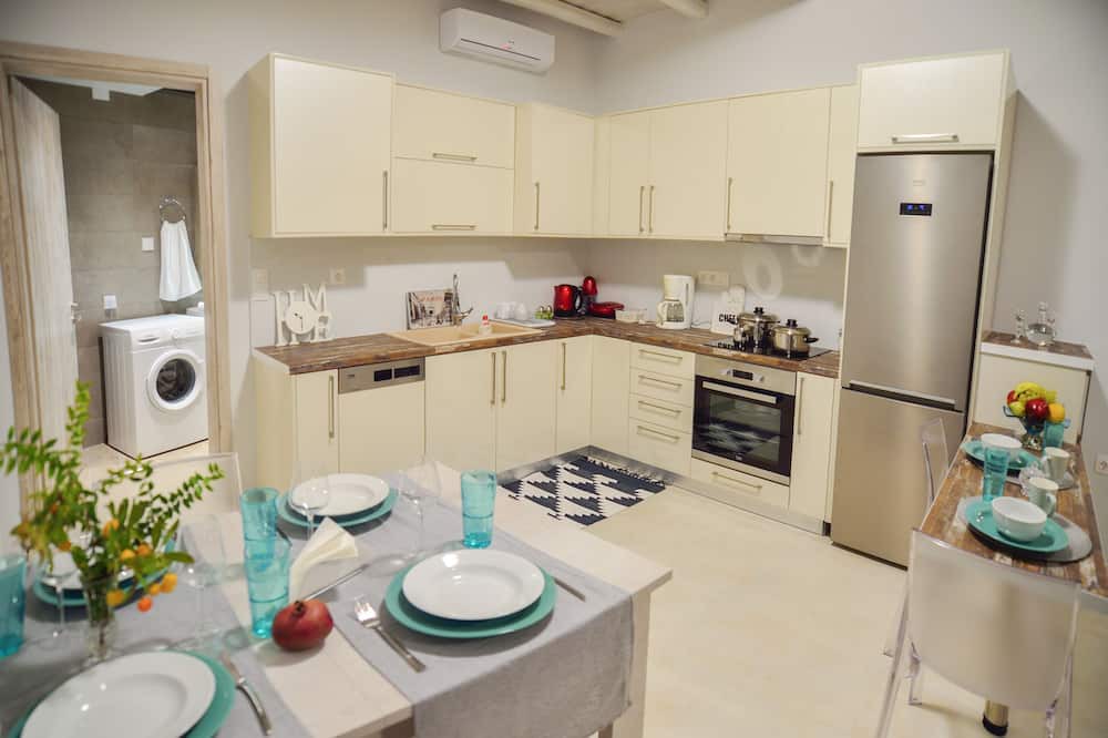 Photo of Kitchen in Limeniskos