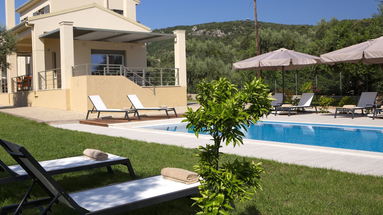 Photo of Outdoor in Apolpaina