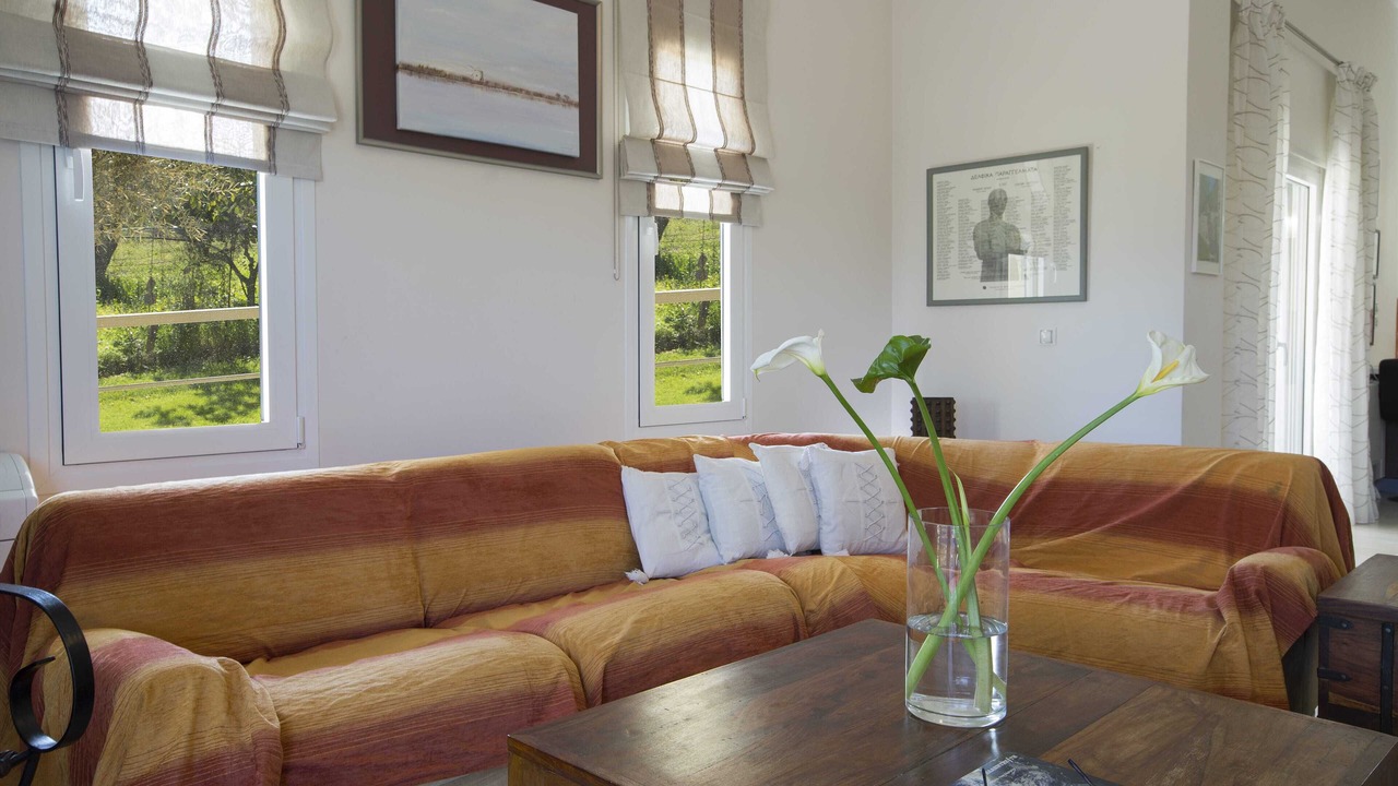 Photo of Livingroom in Apolpaina