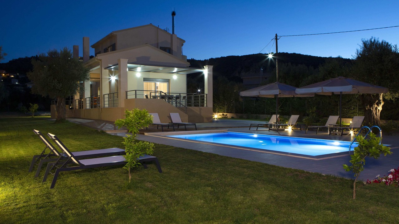 Photo of Outdoor in Apolpaina