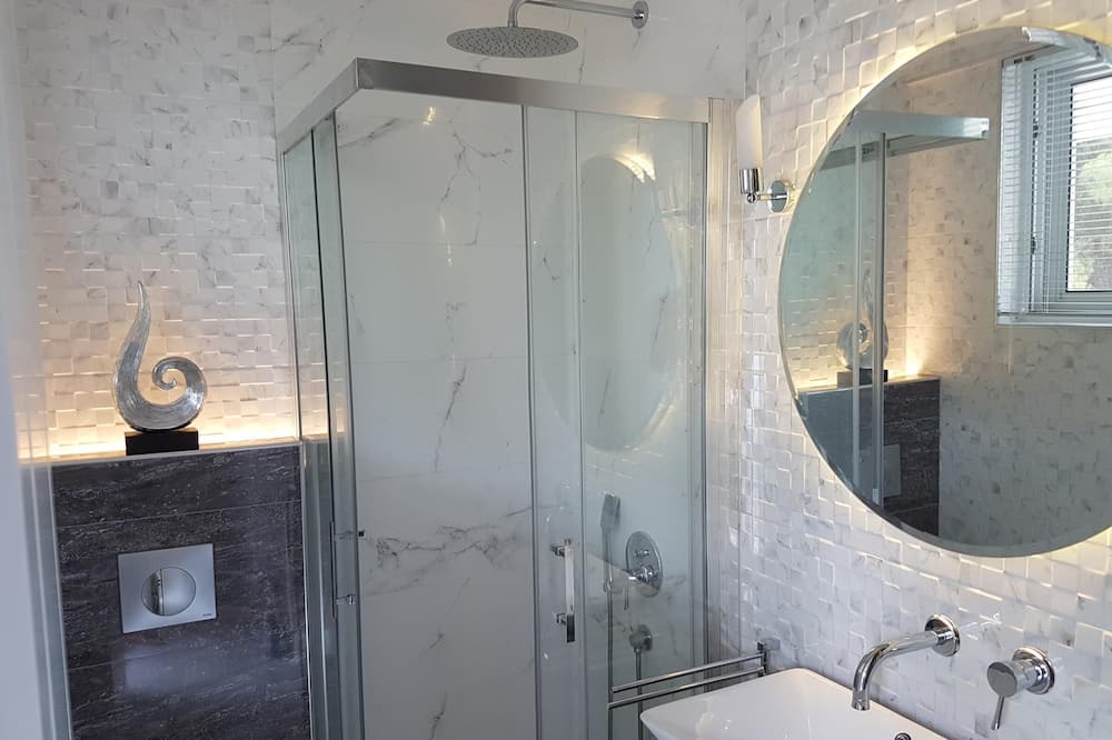 Photo of Bathroom in Paliouri