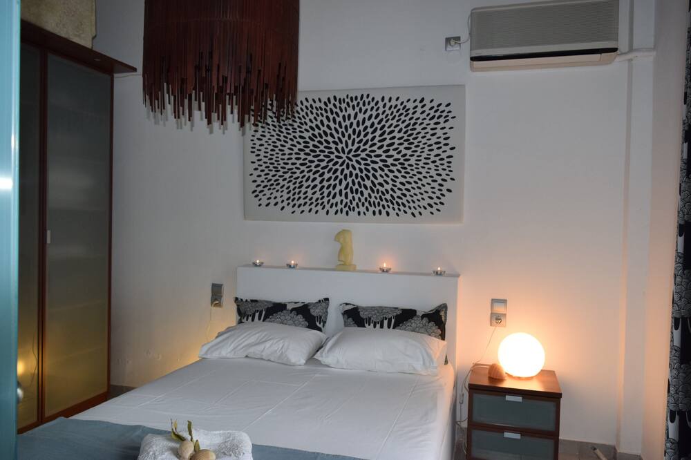 Photo of Bedroom in Ormos Korthiou