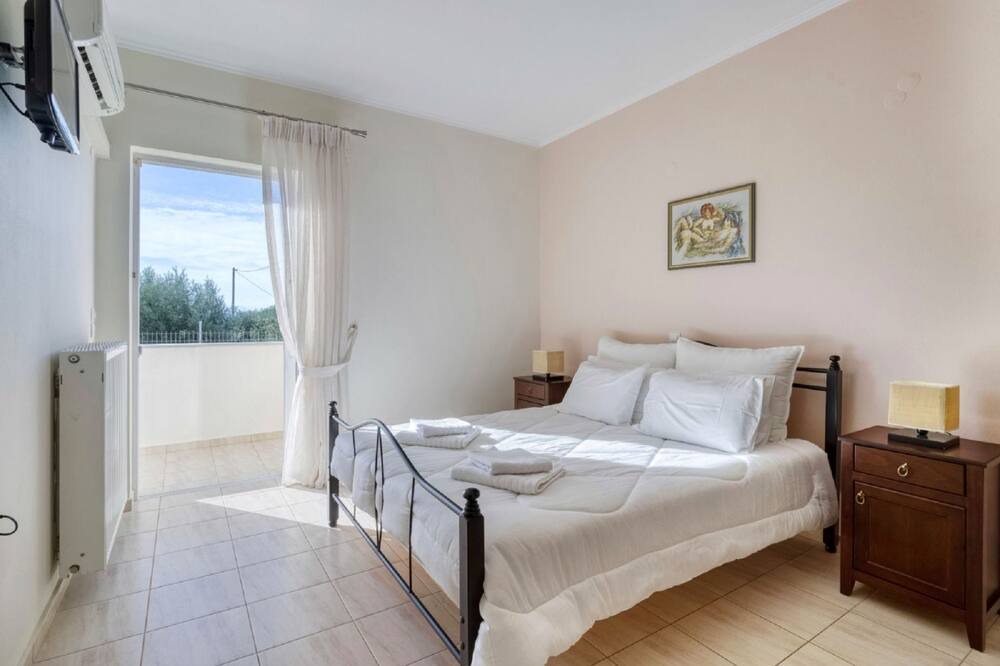 Photo of Bedroom in Stavromenos