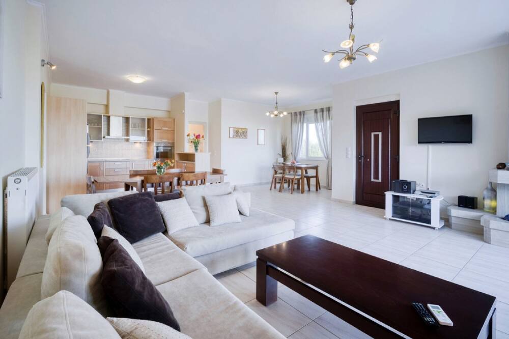 Photo of Bedroom in Stavromenos