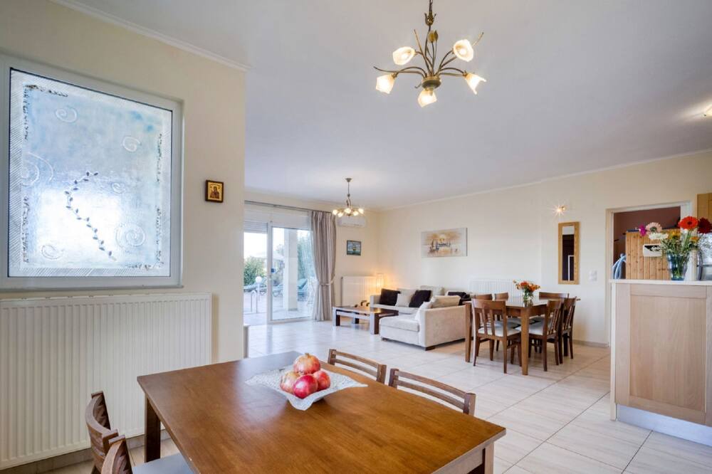 Photo of Bedroom in Stavromenos