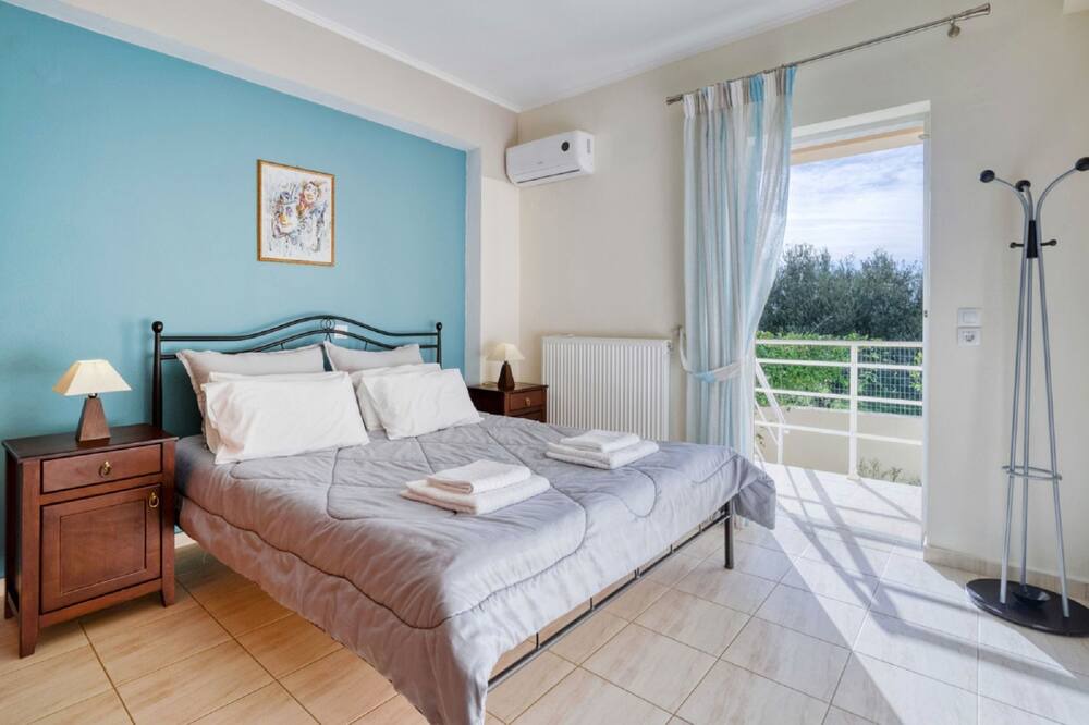 Photo of Bedroom in Stavromenos
