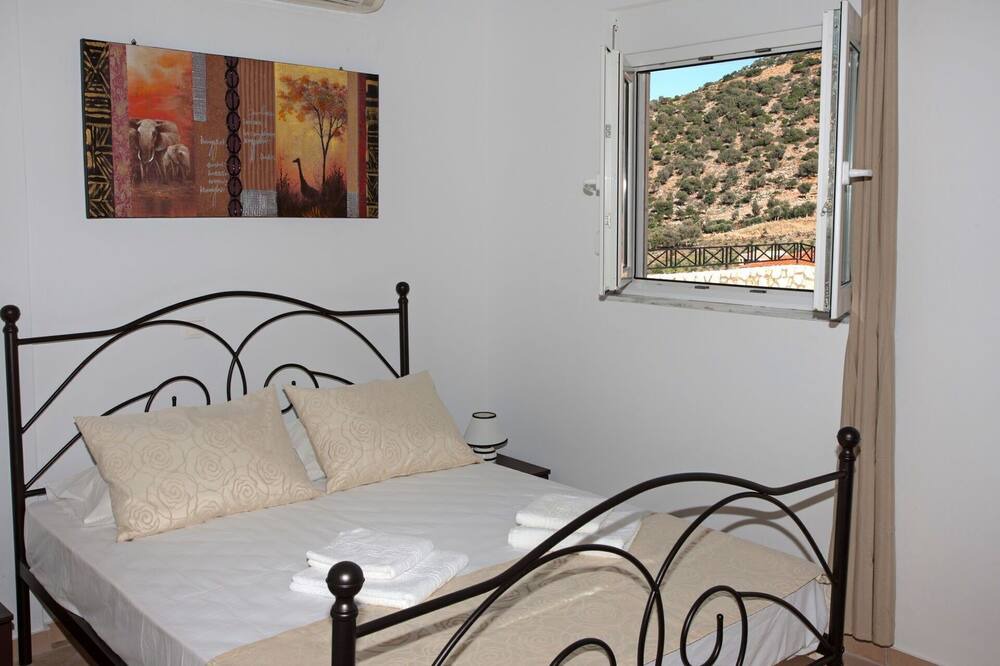 Photo of Bedroom in Vlichada
