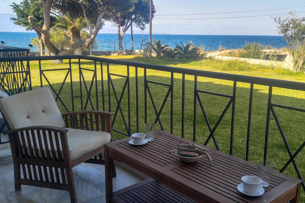 Photo of Patio Balcony in Sarakiniko