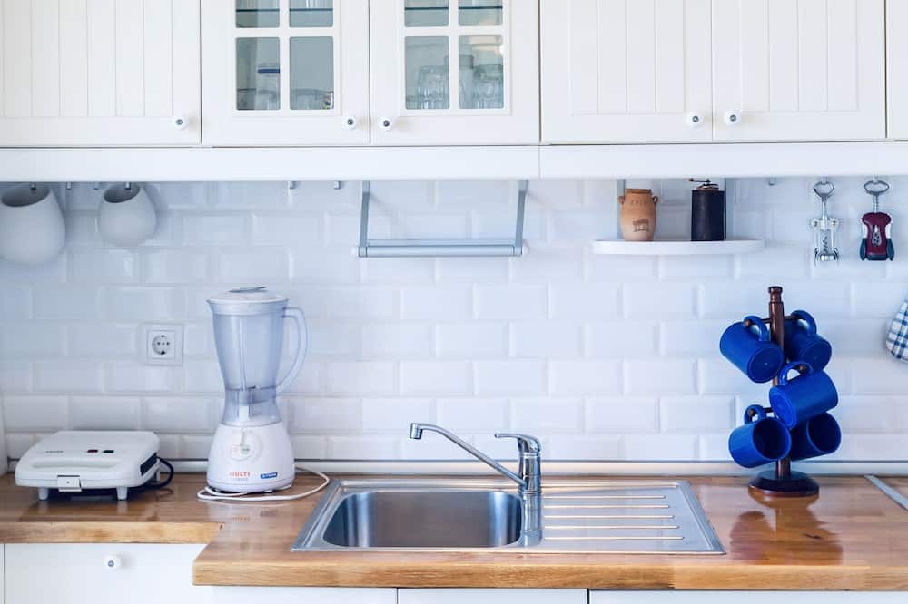Photo of Kitchen in Platis Gialos