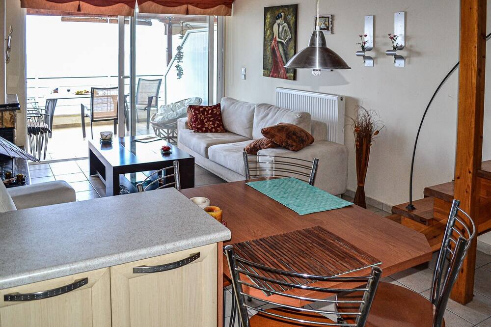 Photo of Livingroom in Egira