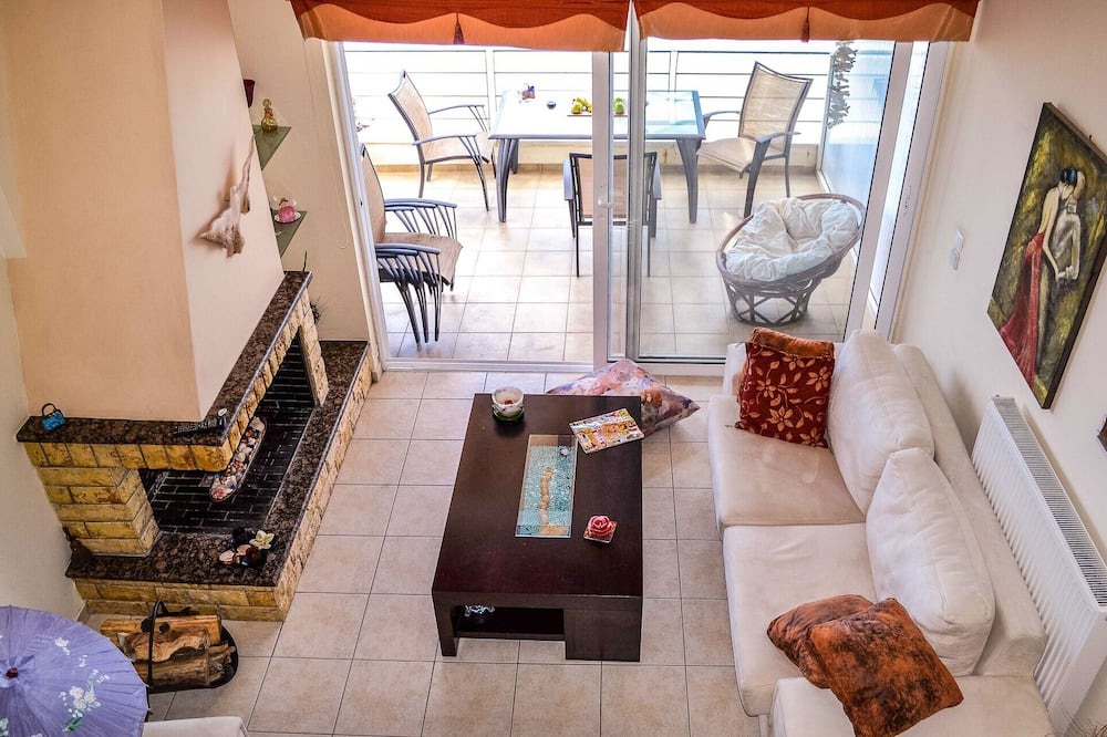 Photo of Livingroom in Egira