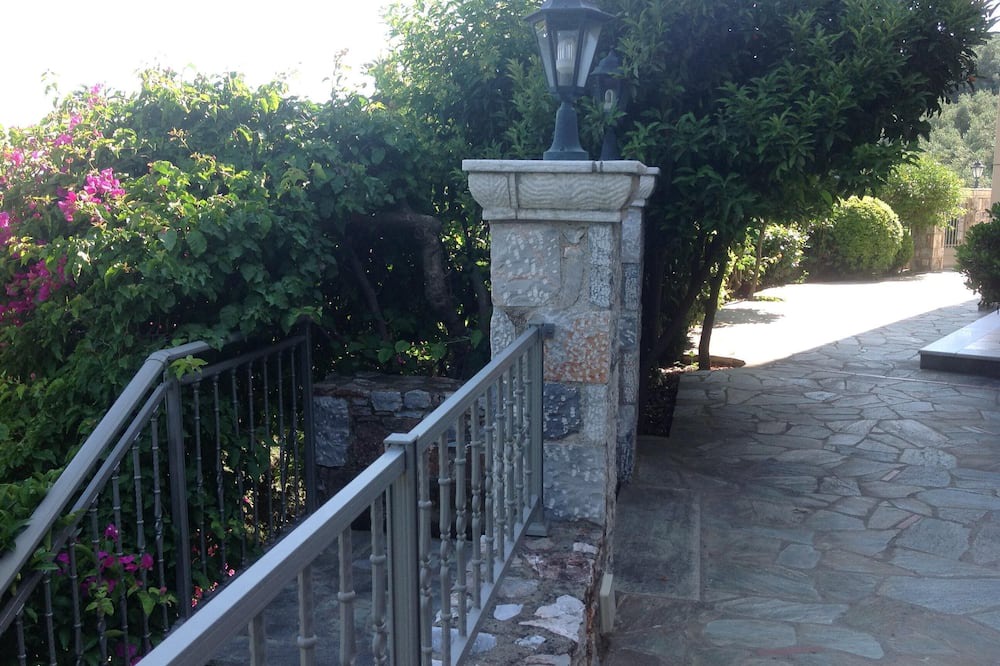 Photo of Outdoor in Elios