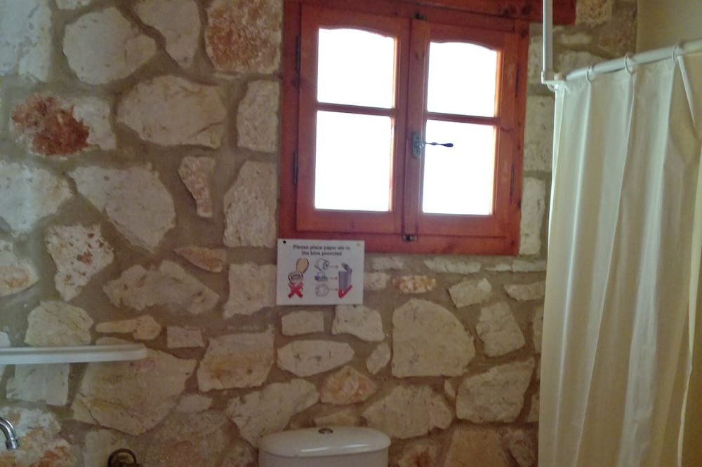 Photo of Bathroom in Xirokastello