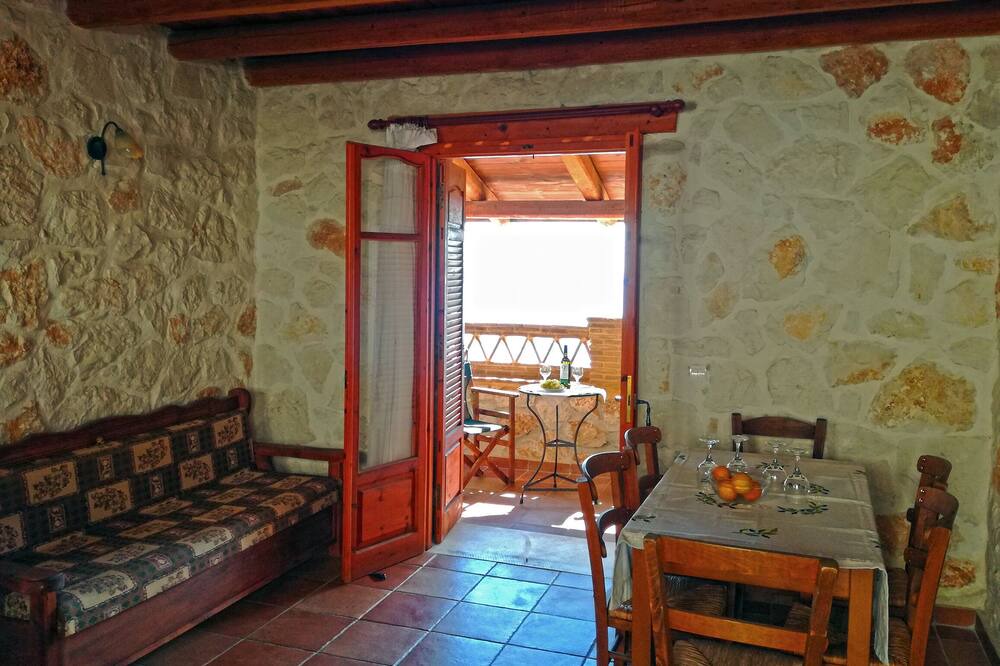 Photo of Livingroom in Xirokastello