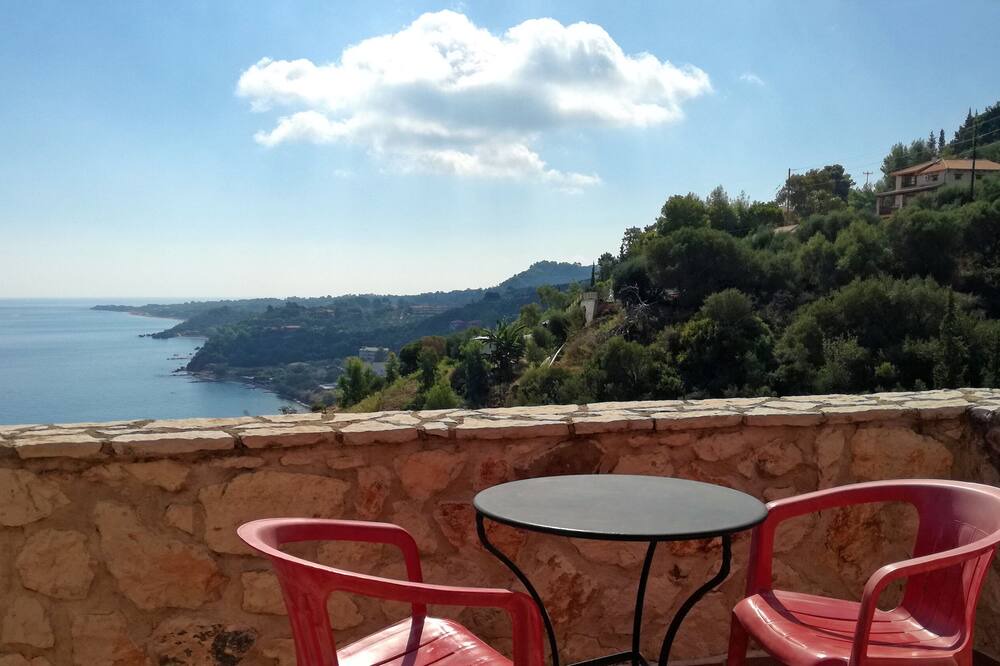 Photo of Patio Balcony in Xirokastello