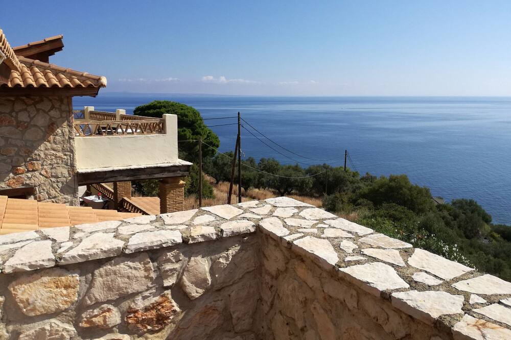 Photo of Patio Balcony in Xirokastello