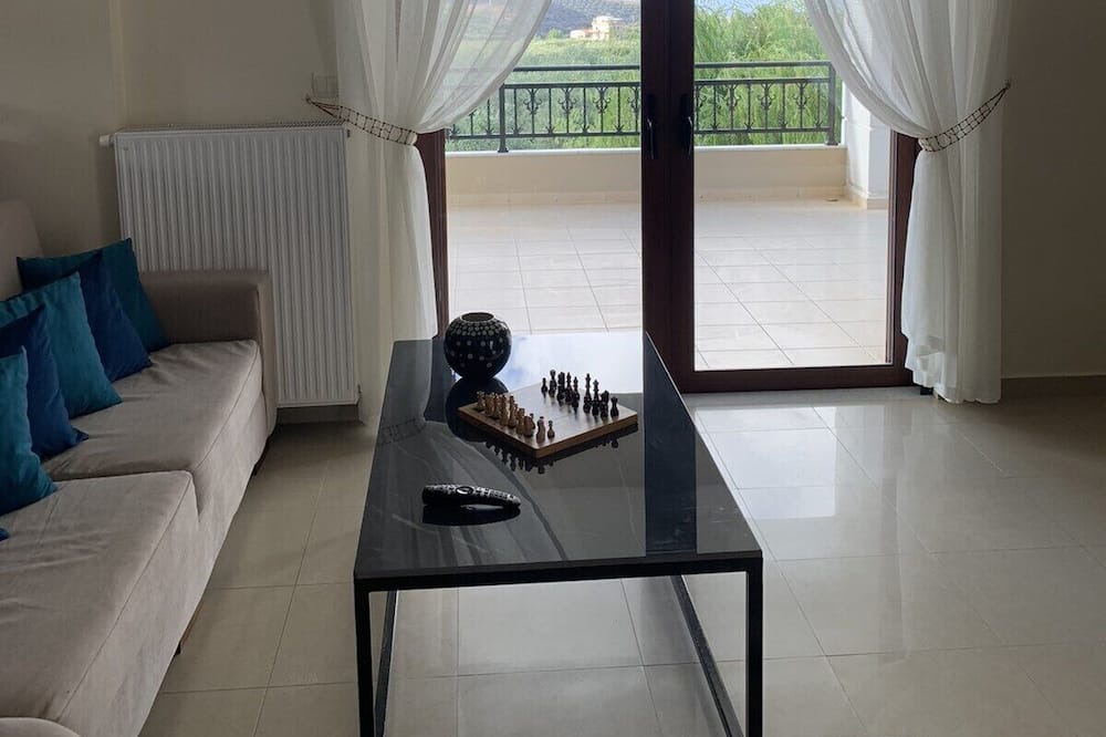 Photo of Livingroom in Galouvas