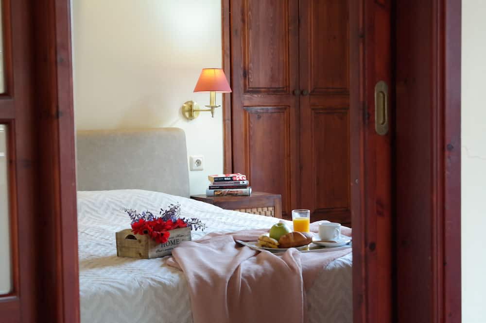 Photo of Bedroom in Mithimna