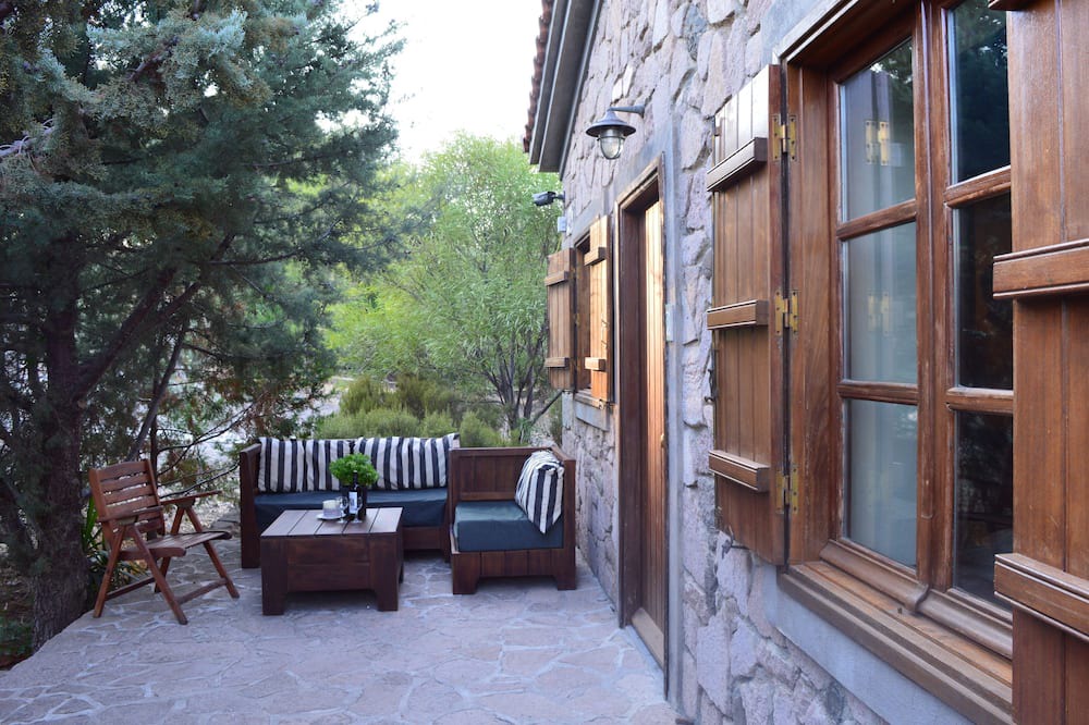 Photo of Patio Balcony in Mithimna
