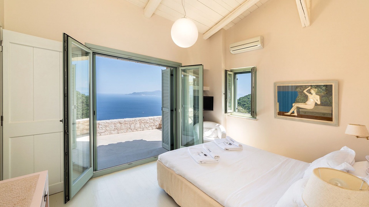 Photo of Bedroom in Evgiros