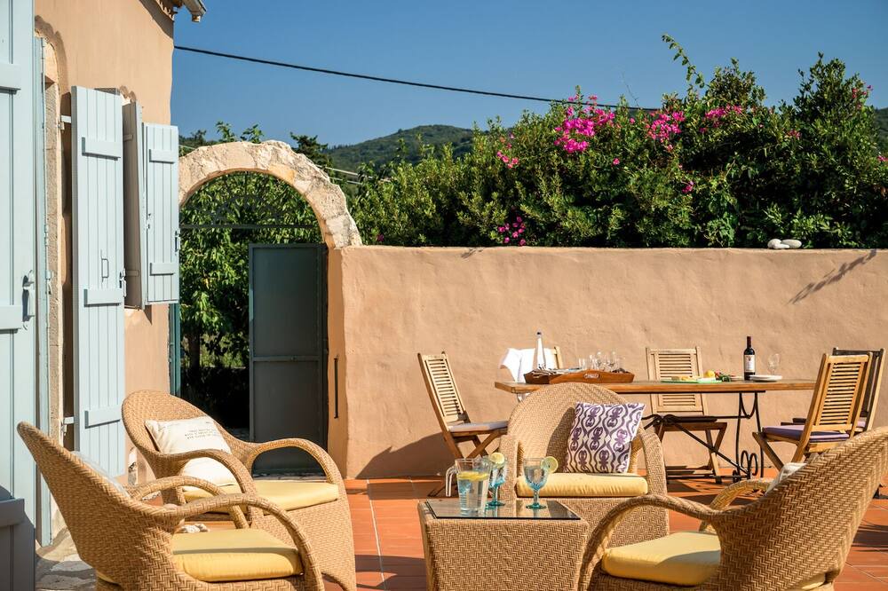 Photo of Patio Balcony in Erisos