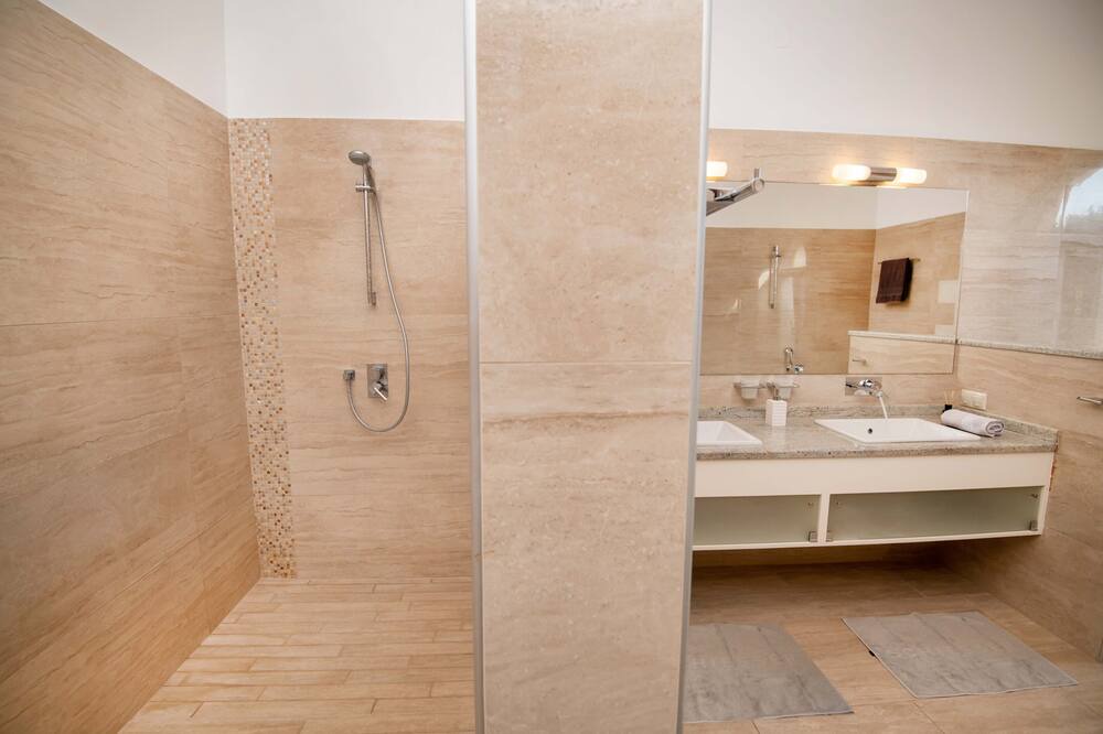 Photo of Bathroom in Asteri