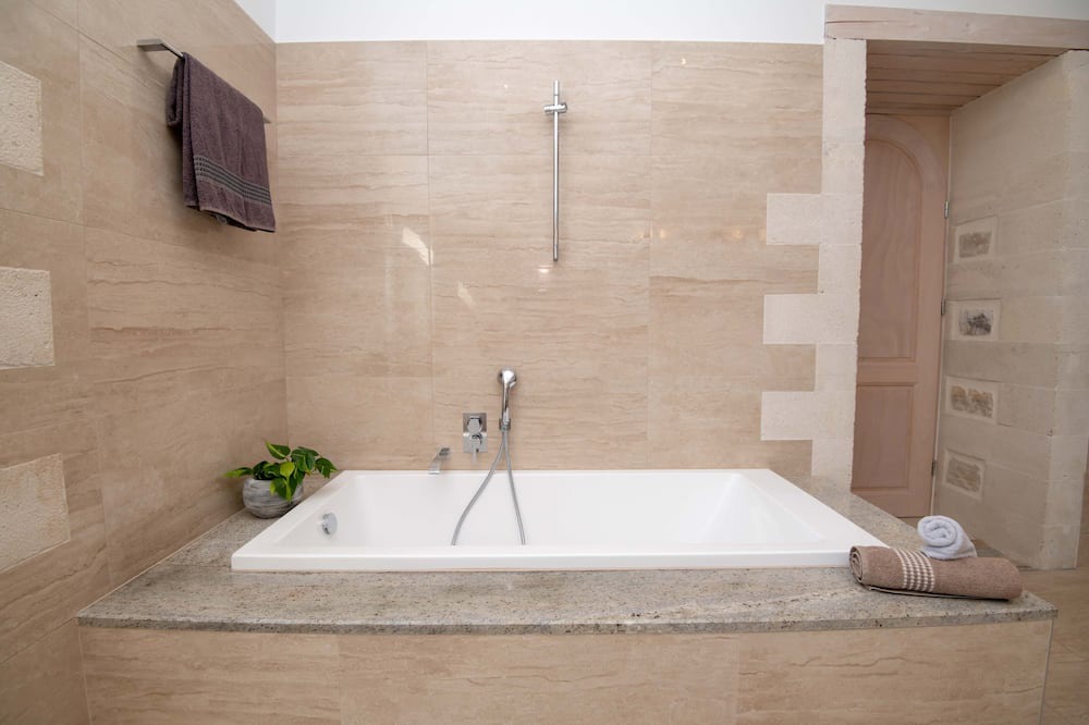 Photo of Bathroom in Asteri