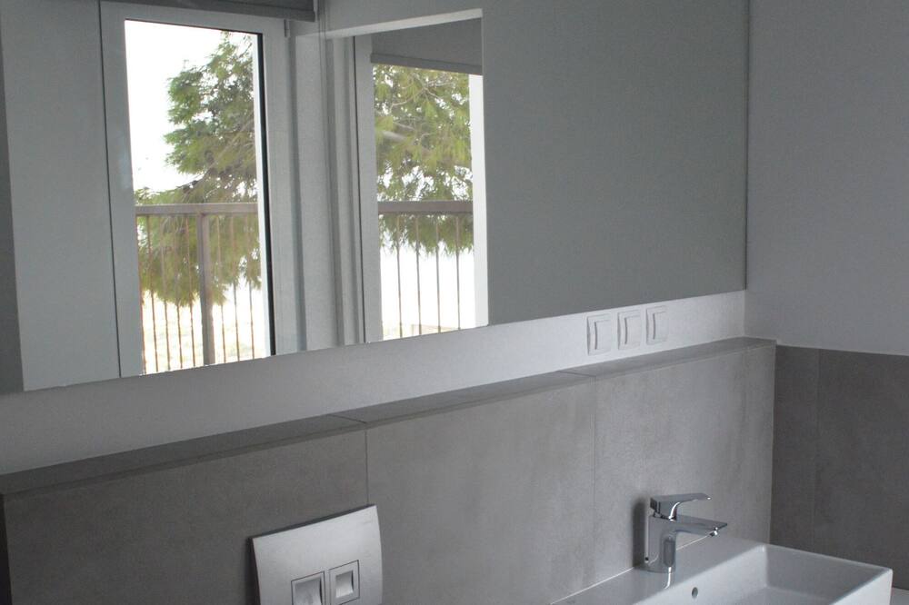 Photo of Bathroom in Agia Marina Mikrolimanou