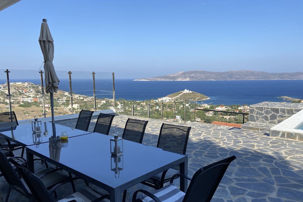 Photo of Patio Balcony in Agia Marina Mikrolimanou