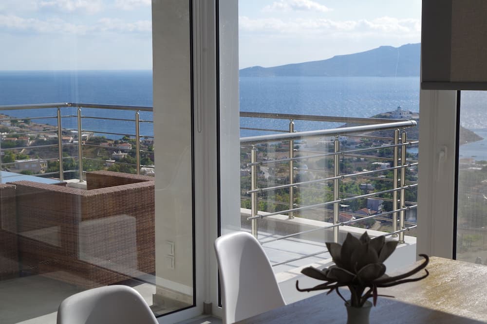 Photo of Patio Balcony in Agia Marina Mikrolimanou