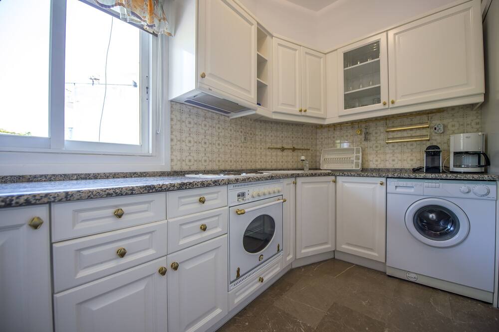 Photo of Kitchen in Varkiza