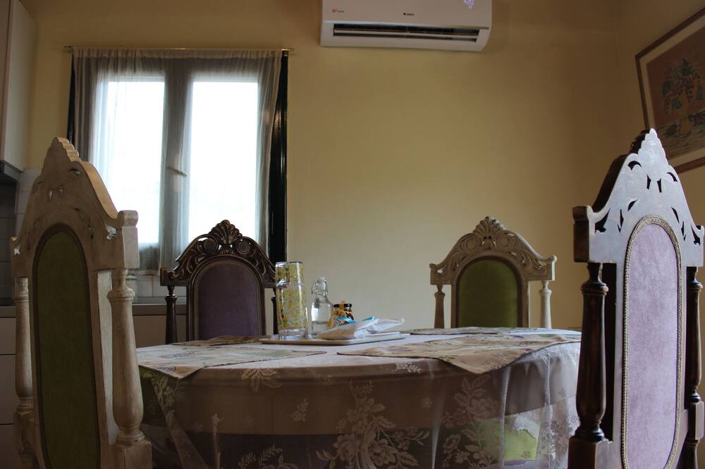 Photo of Others in Zaros