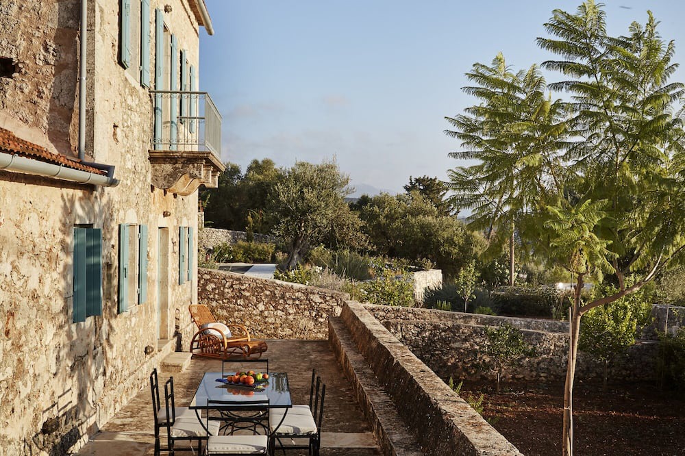 Photo of Patio Balcony in Tzamarelata