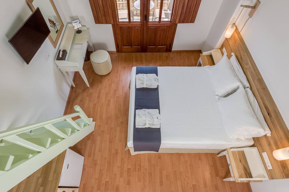 Photo of Others in Pedi