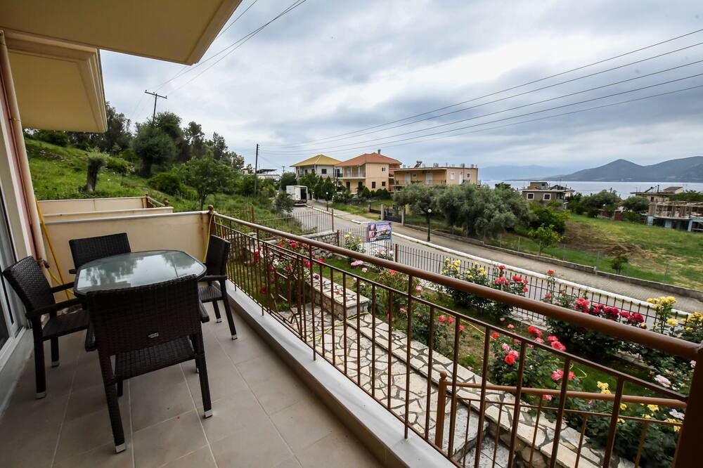 Photo of Patio Balcony in Paleros