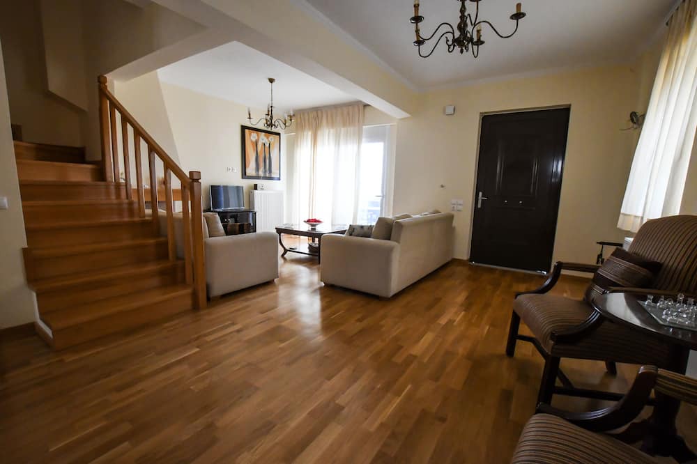 Photo of Livingroom in Paleros