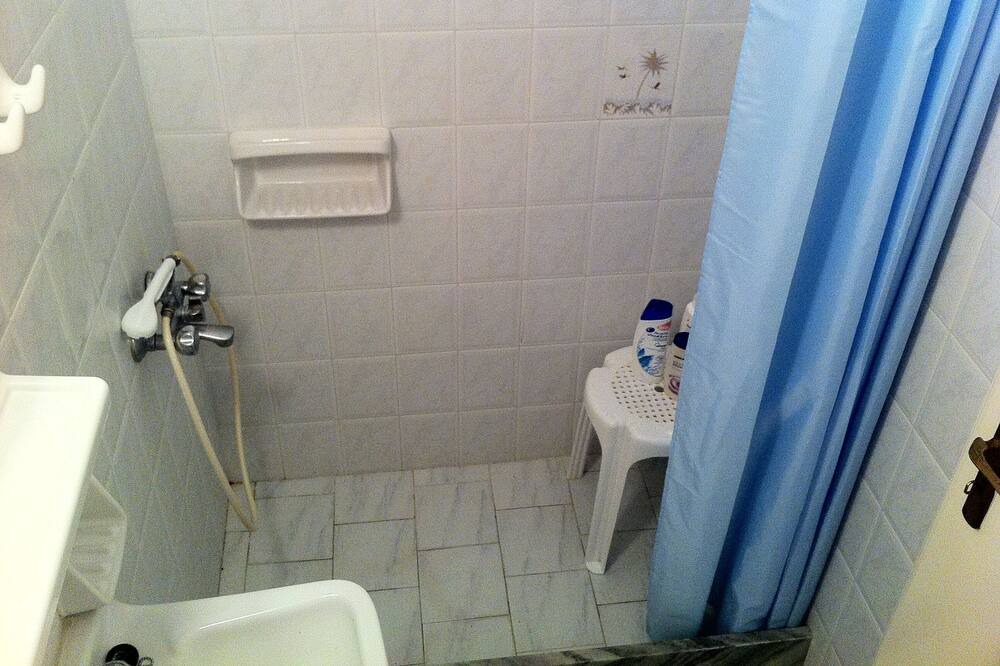 Photo of Bathroom in Aliki