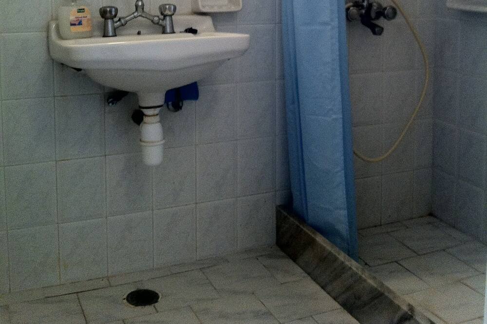Photo of Bathroom in Aliki