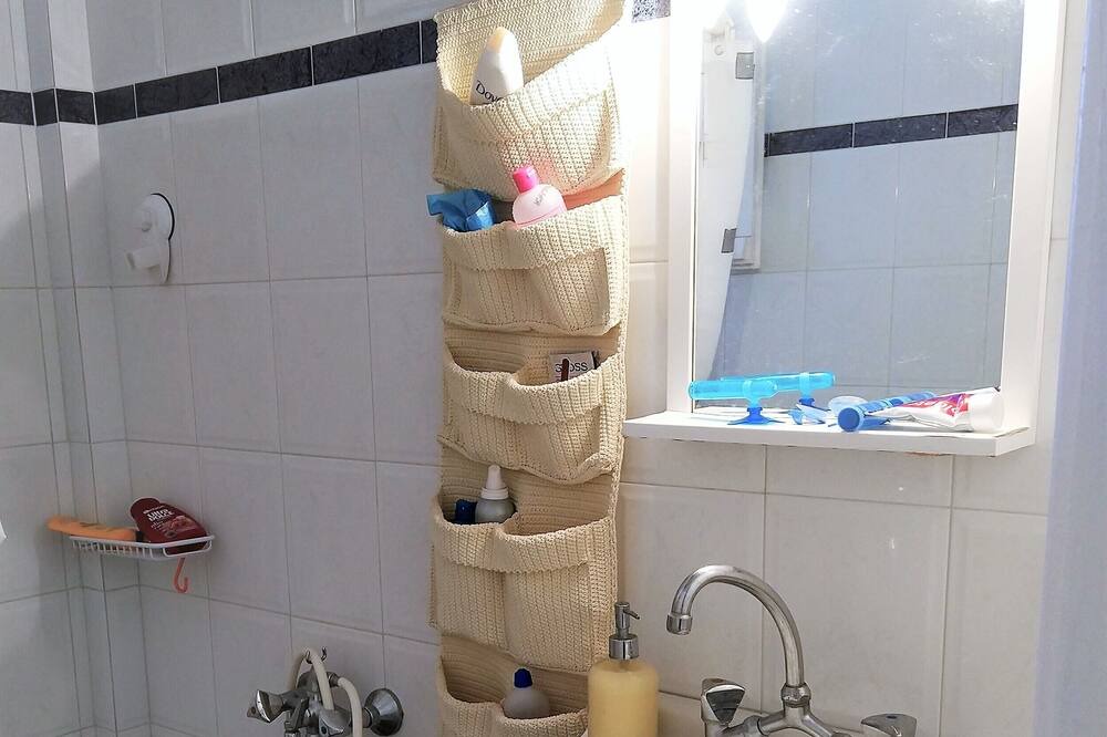 Photo of Bathroom in Aliki