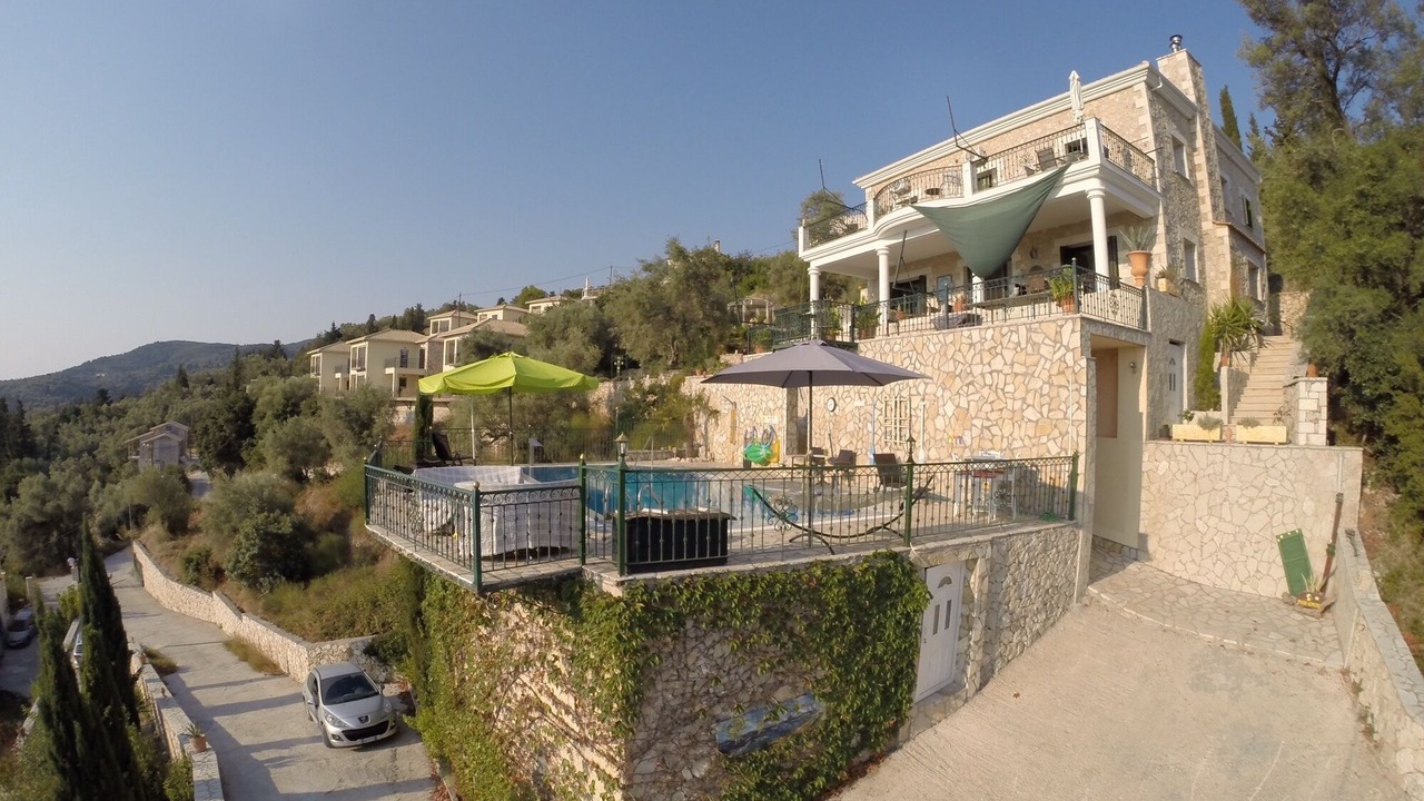 Photo of Outdoor in Apolpaina