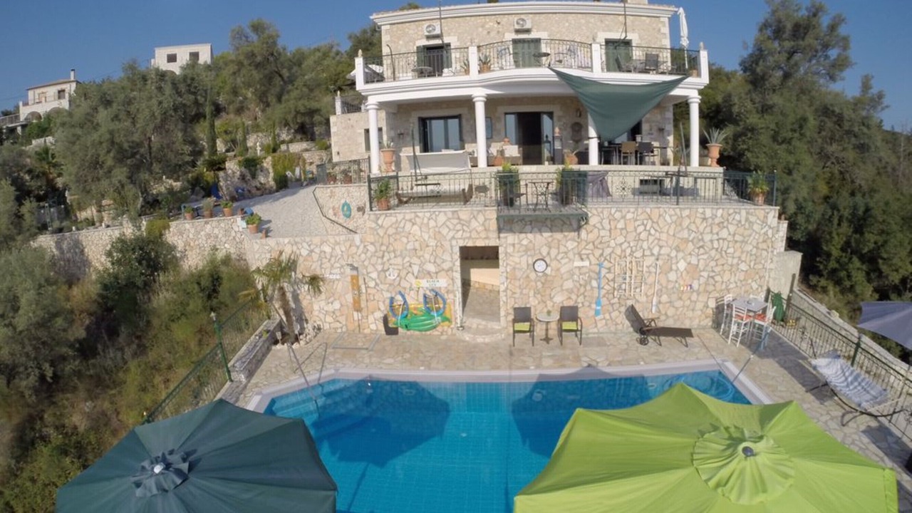 Photo of Outdoor in Apolpaina