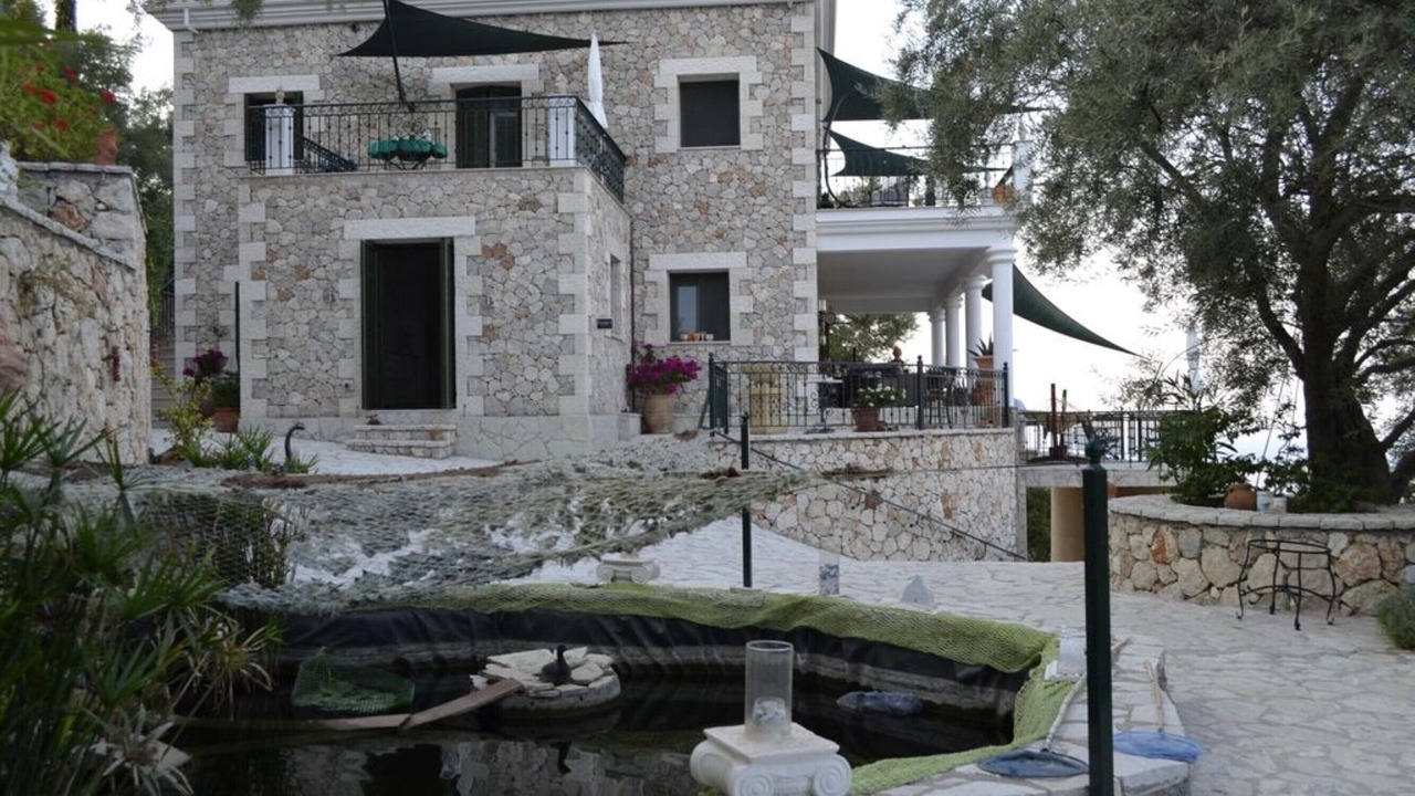 Photo of Outdoor in Apolpaina