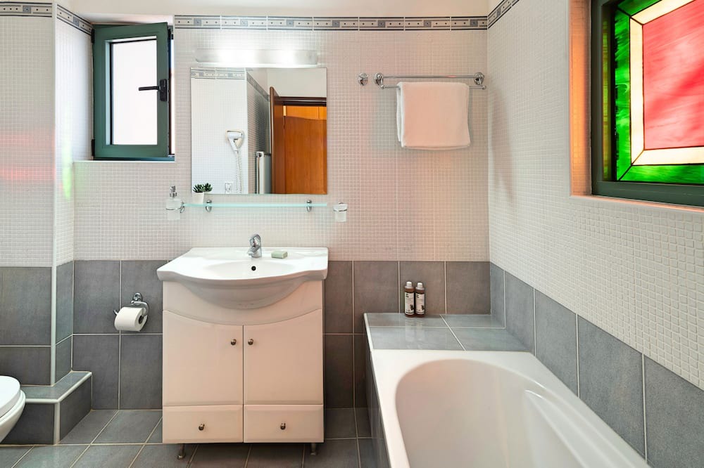 Photo of Bathroom in Xiro Chorio