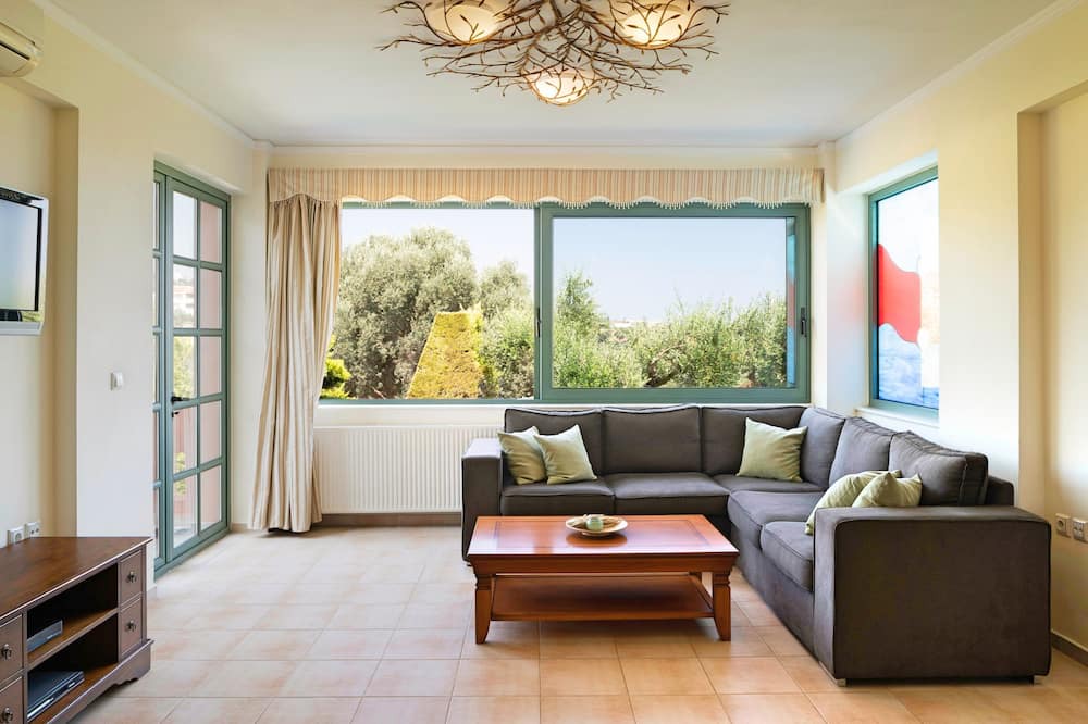 Photo of Livingroom in Xiro Chorio