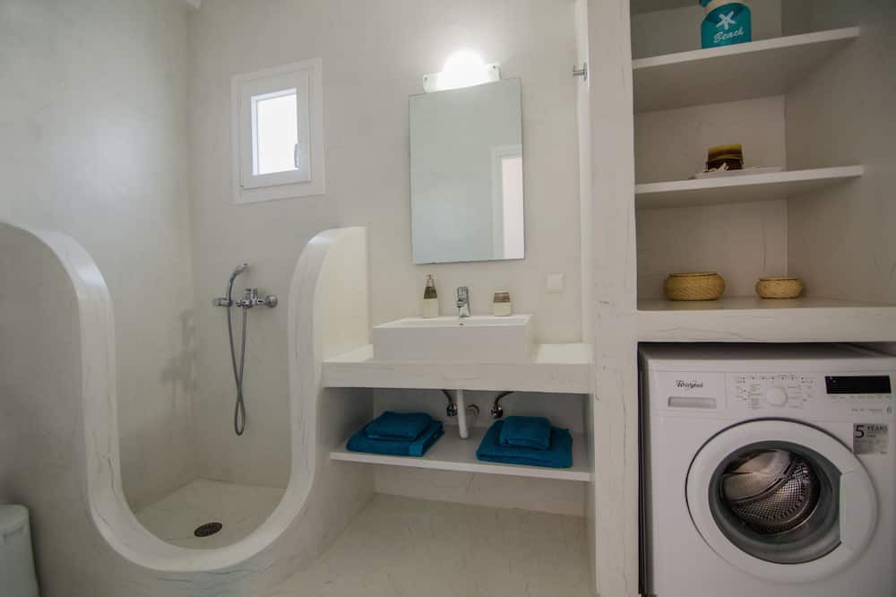 Photo of Bathroom in Magganari