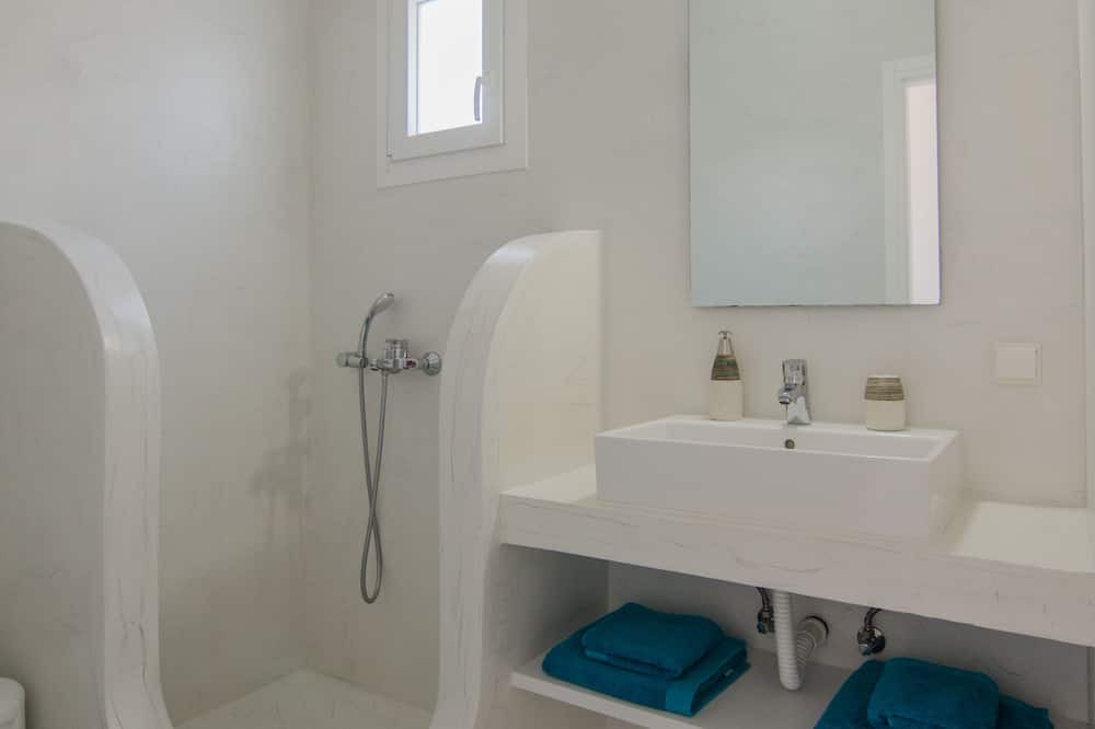 Photo of Bathroom in Magganari