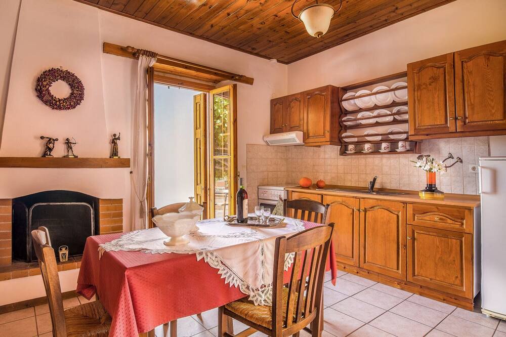 Photo of Kitchen in Megala Chorafia