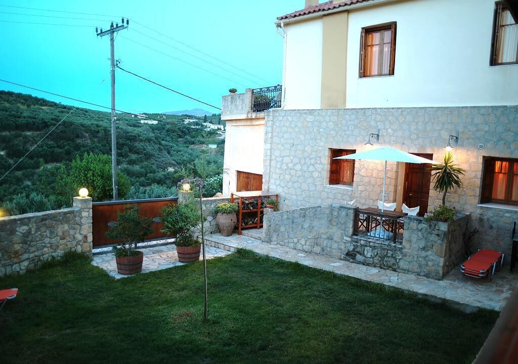 Photo of Patio Balcony in Kria Vrisi