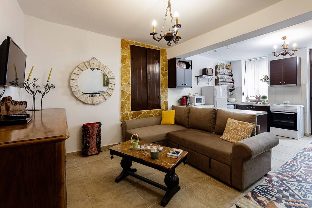Photo of Livingroom in Chromonastiri